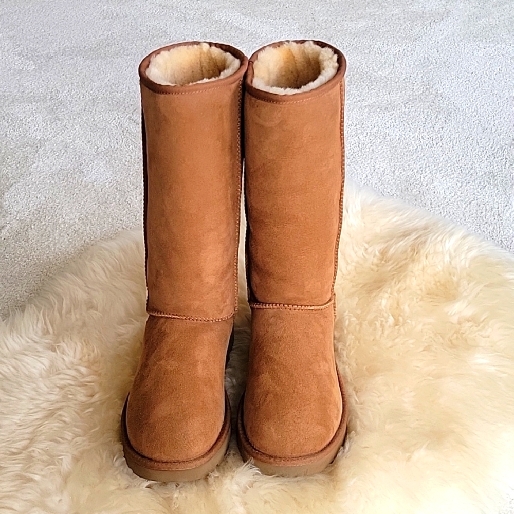 Ugg tall classic boots, tan, ladies size 9. Brand new.